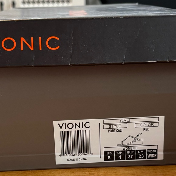 Vionic Red Port Cali Women's Footwear - Picture 1 of 7